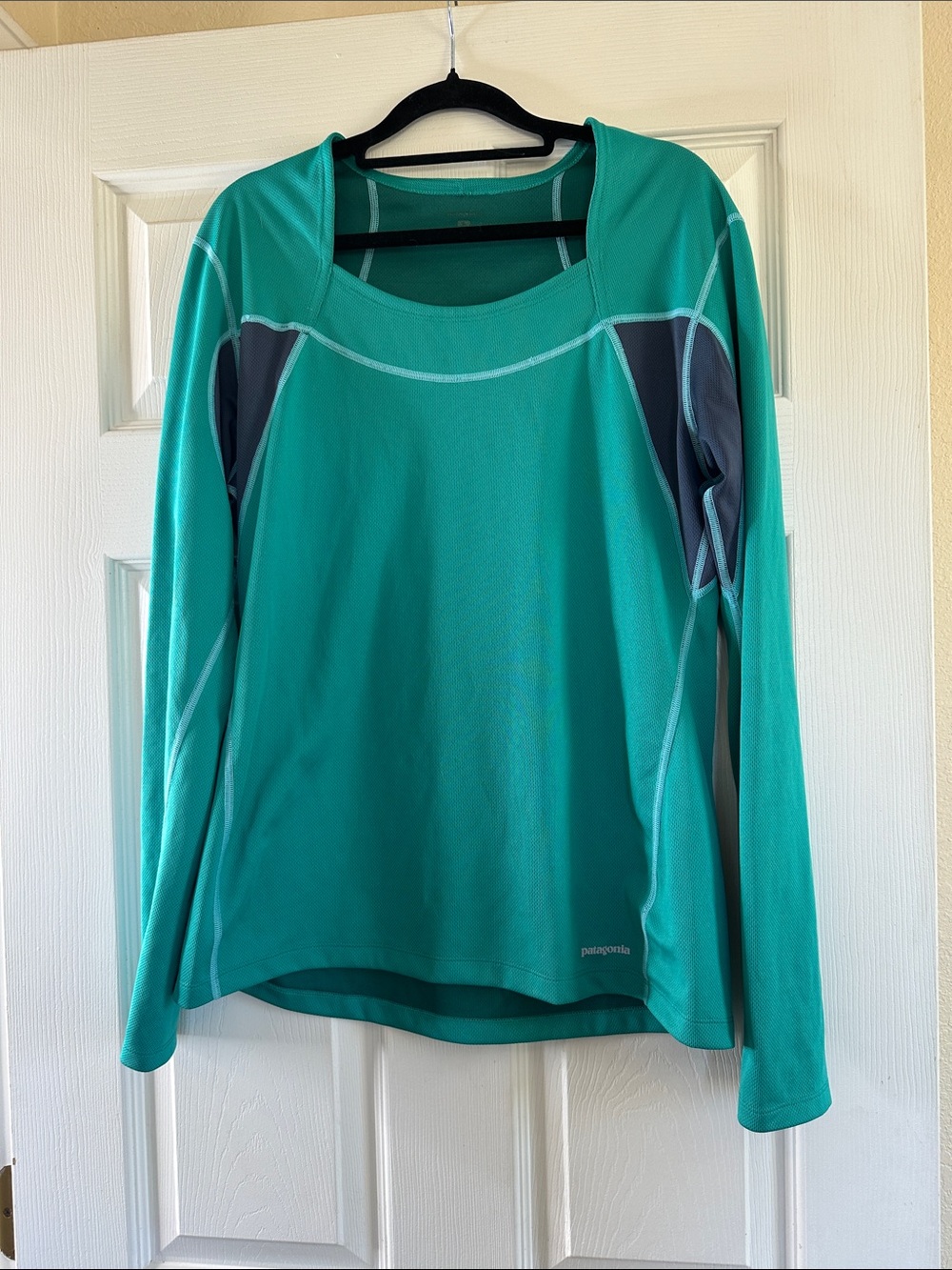 Women’s Patagonia Long-Sleeve Athletic Tee in Teal with Gray Panels